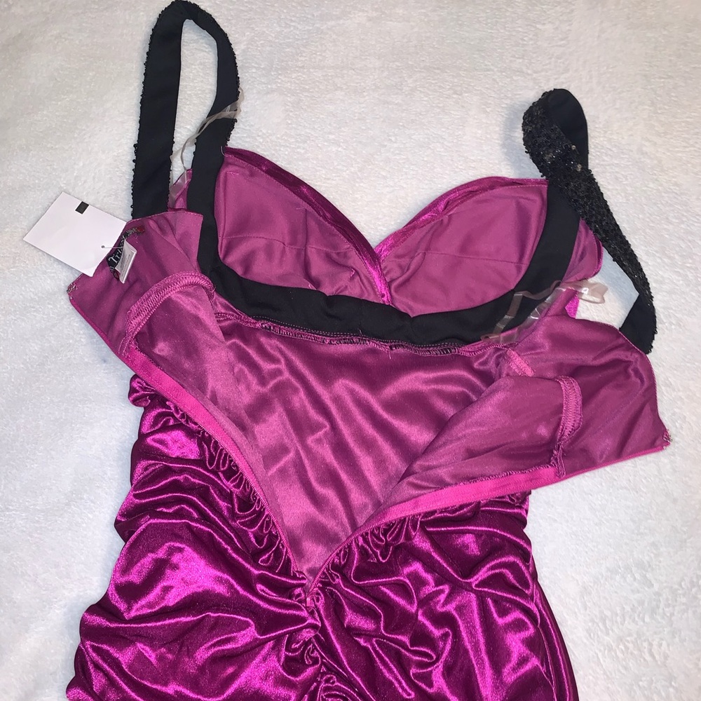 Dress - Picture 6 of 6